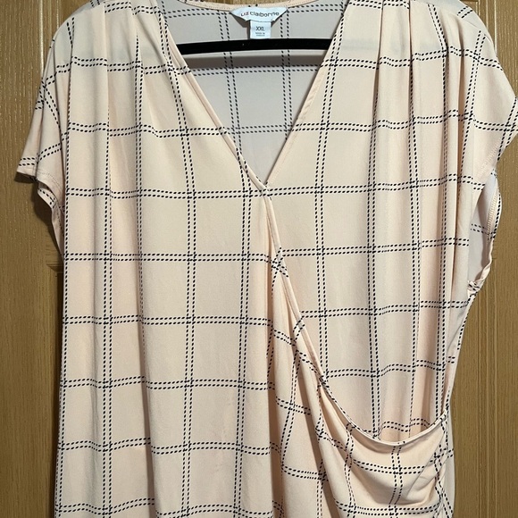 Pink and Black Faux Wrap Style Short Sleeve Silky Blouse by Liz Claiborne XXL - Picture 2 of 6